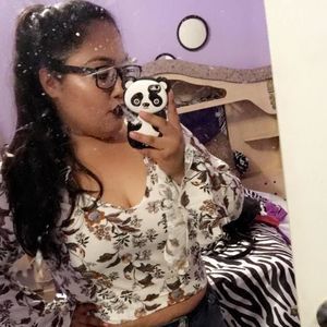 Meet your Posher, Marisa